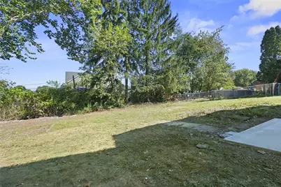 1105 Stock St, Pittsburgh, PA 15207 - Photo 33