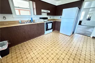 1933 Pennsylvania Ave, West Mifflin, PA 15122 - Photo 11