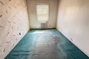 1933 Pennsylvania Ave, West Mifflin, PA 15122 - Photo 21