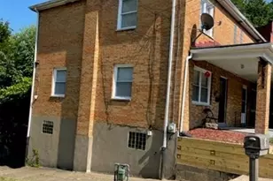 1356 Point View St, Lincoln Larimer, PA 15206 - Photo 3