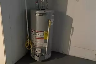 1356 Point View St, Lincoln Larimer, PA 15206 - Photo 29