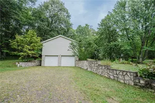 1253 Aulds Run Rd, Brush Val-Buffington, PA 15748 - Photo 9