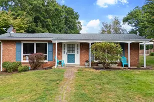 540 Eastwood Ln, Hempfield Township, PA 15601 - Photo 1