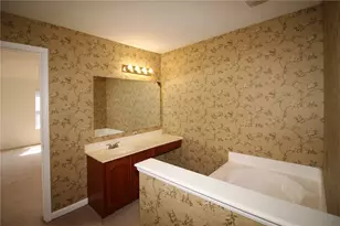 407 Commodore Dr, North Fayette, PA 15057 - Photo 23