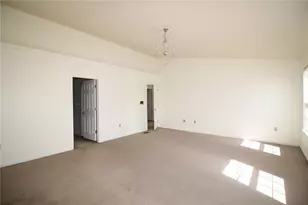 407 Commodore Dr, North Fayette, PA 15057 - Photo 27