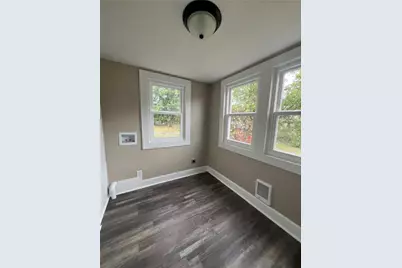 303 Pershing St, Ellwood City, PA 16117 - Photo 13