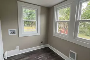 303 Pershing St, Ellwood City, PA 16117 - Photo 13