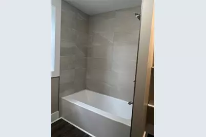 303 Pershing St, Ellwood City, PA 16117 - Photo 11