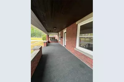 303 Pershing St, Ellwood City, PA 16117 - Photo 3