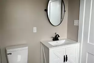 303 Pershing St, Ellwood City, PA 16117 - Photo 19