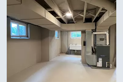 303 Pershing St, Ellwood City, PA 16117 - Photo 23