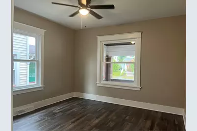 303 Pershing St, Ellwood City, PA 16117 - Photo 9