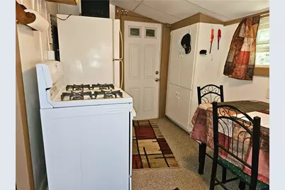 195 Kinch Rd, Moon-Crescent Township, PA 16301 - Photo 11