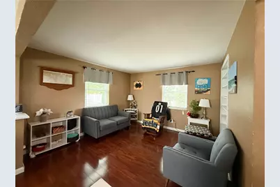 1051 Grandview Ave, Bridgeville, PA 15017 - Photo 5