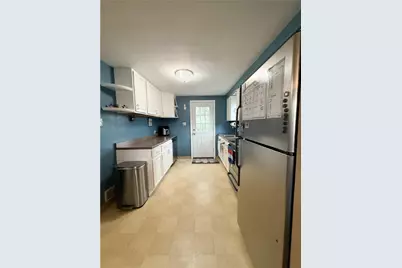 1051 Grandview Ave, Bridgeville, PA 15017 - Photo 9