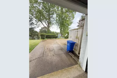 1051 Grandview Ave, Bridgeville, PA 15017 - Photo 25