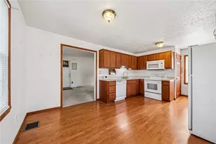 1813 Service Ln, Monessen, PA 15062 - Photo 11