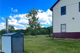 4217 Hillsville Rd, Pulaski Township, PA 16143 - Photo 5