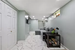 136 Wallace Ave, Wilkins Township, PA 15112 - Photo 25