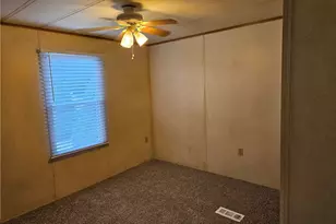 437 Lincoln Ave, Leechburg Boro, PA 15656 - Photo 11