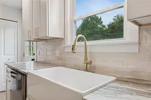 113 Mt Rainer Dr, Unity Township, PA 15650 - Photo 9