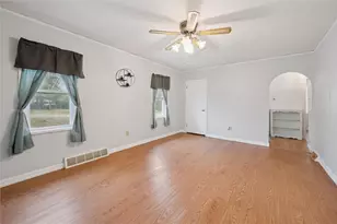 768 Saxonburg Blvd, Clinton Township, PA 16056 - Photo 9