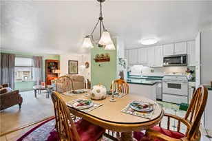 318 Ligonier Ln, Pittsburgh, PA 15068 - Photo 7