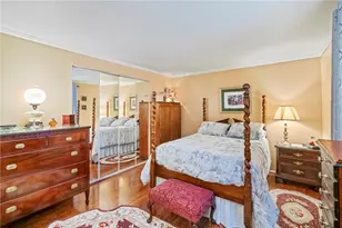 318 Ligonier Ln, Pittsburgh, PA 15068 - Photo 9