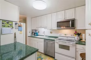 318 Ligonier Ln, Pittsburgh, PA 15068 - Photo 5