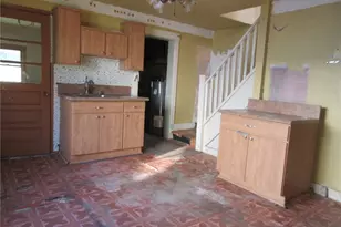 2891 Cherry St, Bethel Park, PA 15102 - Photo 7