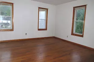 960 Pike Run Dr, Coal Center Boro, PA 15423 - Photo 11