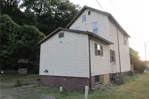 960 Pike Run Dr, Coal Center Boro, PA 15423 - Photo 15