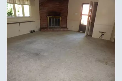 3611 W 3rd Ave, West Mayfield, PA 15010 - Photo 11