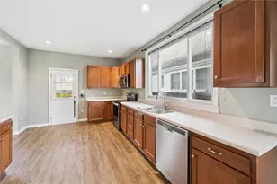 23 3rd Ave, Scottdale, PA 15683 - Photo 13