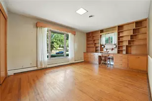 2560 Blossom Ln, Neshannock Township, PA 16105 - Photo 11