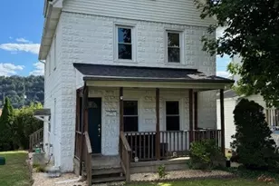 534 Chestnut St, Springdale Boro, PA 15144 - Photo 1