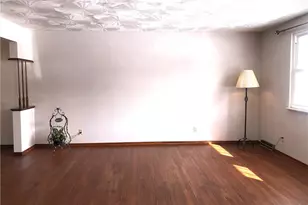 105 Parklane Dr, Slippery Rock, PA 16057 - Photo 3