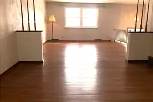 105 Parklane Dr, Slippery Rock, PA 16057 - Photo 5