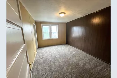 453 Ohio Ave, Clairton, PA 15025 - Photo 13