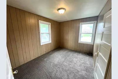 453 Ohio Ave, Clairton, PA 15025 - Photo 11