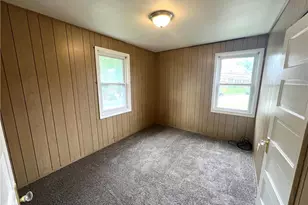 453 Ohio Ave, Clairton, PA 15025 - Photo 11