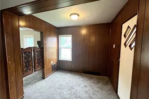 453 Ohio Ave, Clairton, PA 15025 - Photo 9