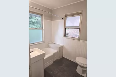 231 Connecticut Ave, Clairton, PA 15025 - Photo 15