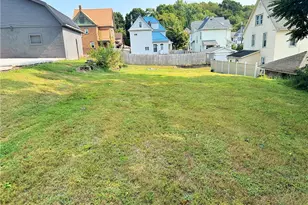 308 W Cherry St, New Castle, PA 16102 - Photo 3