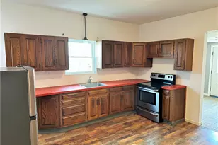 308 W Cherry St, New Castle, PA 16102 - Photo 9