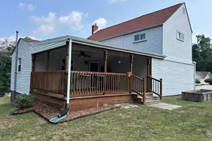 2009 Circle Dr, Hopewell Township, PA 15001 - Photo 9