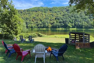 145 Robinson Pl, Perry Township, PA 16041 - Photo 3