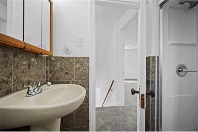 216 Commonwealth Ave, West Mifflin, PA 15122 - Photo 21