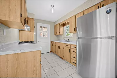 216 Commonwealth Ave, West Mifflin, PA 15122 - Photo 13