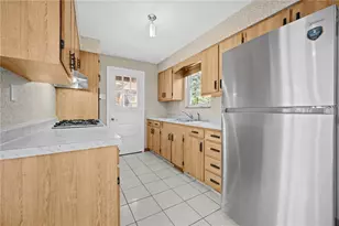 216 Commonwealth Ave, West Mifflin, PA 15122 - Photo 13